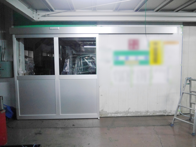 オートドア用アルミ框ドア新設工事　施工事例　名古屋市港区